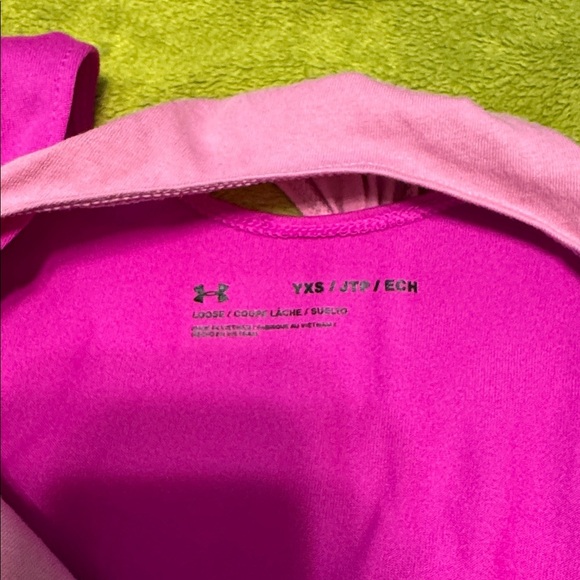 Girls Athletic Under Armour Graphic Tee, tanks and Shorts Set Sz photos for Sz - Picture 9 of 13